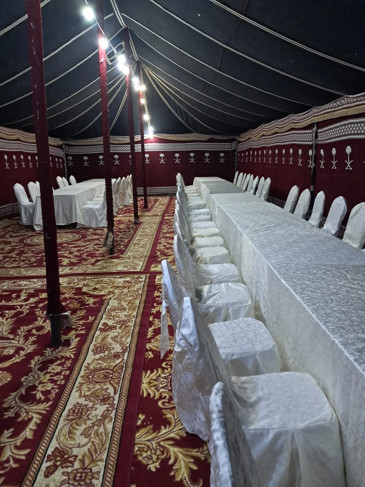 خيام أوروبية فاخرة